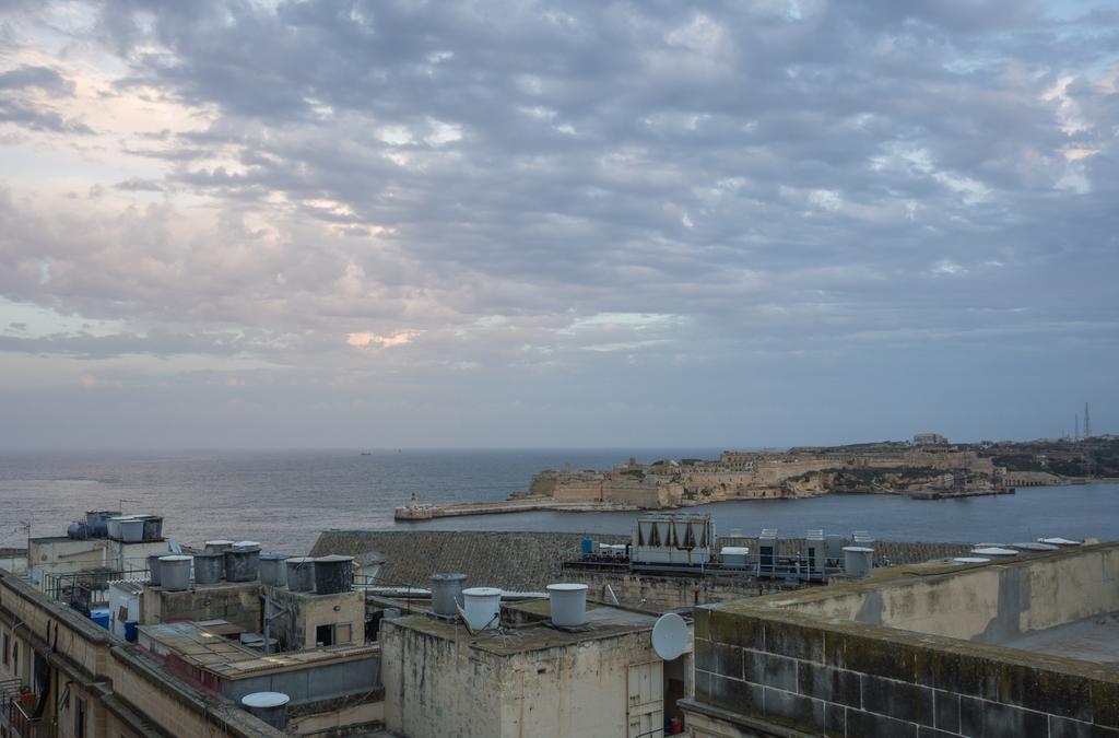 Valletta Kursara Port View Luaran gambar